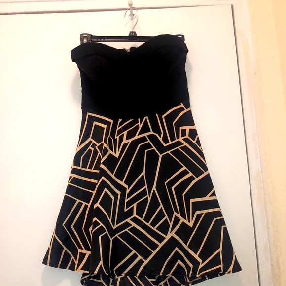 Dress - Picture 1 of 6